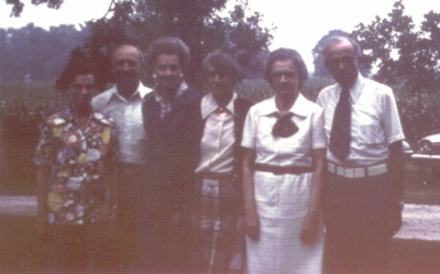 01.jpg (66304 bytes)