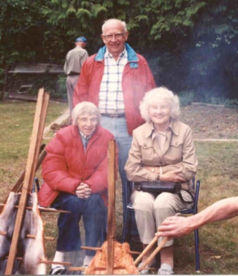 1stgen.jpg (94394 bytes)